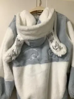 Sanrio ジップパーカー　ふわふわ　シナモン　サンリオ　パーカー　編み上げ