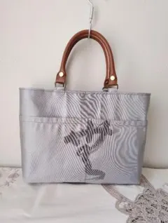 帯のトートバッグ