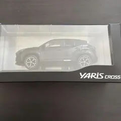 新型カローラクロス 後期型 ミニカー カラーサンプル マッドバス【非売品】 Amazon.co.jp: 1/30 トヨタ 新型カローラクロス 2025年 カラーサンプル