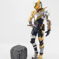 S.H.Figuarts 仮面ライダービルド トライアルフォームラビットドラゴン