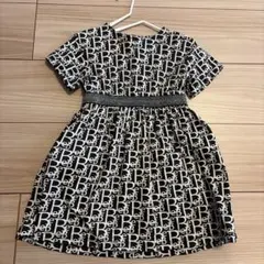 美品⭐️BeBe 半袖ワンピースのサムネイル