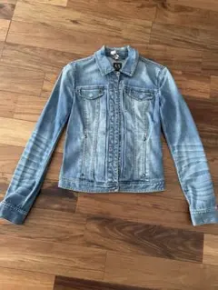 【美品・レディース】アルマーニエクスチェンジ　デニムジャケット　Sサイスのサムネイル