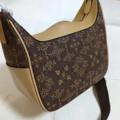 訳あり　印傳屋　フォルキィ　ショルダーバッグのサムネイル