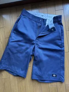 Dickies ルーズフィット ハーフパンツ ネイビー 32のサムネイル