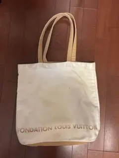 LV ルイ・ヴィトン バンコク ノベルティエコバッグ 赤 - メルカリ
