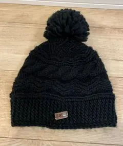 ニット帽 ニットキャップ　ロキシー　Roxy スノボ　スキーのサムネイル