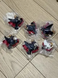 王様気鳥　カラス×5 シマエナガ×1 ガチャガチャ