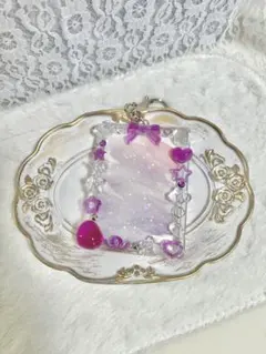 トレカキーホルダー トレカデコ 硬質ケースデコ 紫色