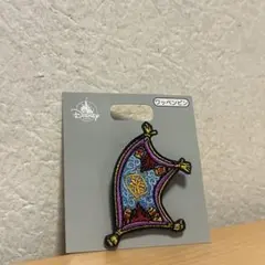 Disney Store アラジン 魔法の絨毯 ワッペンピンのサムネイル