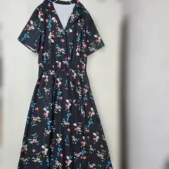 【美品】花柄 半袖ロングワンピース 黒 FREE