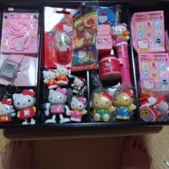 楽一番01様 キティ ご当地 根付け60個 レトロ キーホルダー アルバム