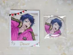 ツイステ　デュース①　くつろぎマイルーム　缶バッジ　フォト風カード