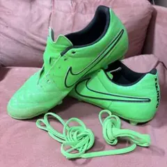 NIKE TIEMPO サッカースパイク ライトグリーン