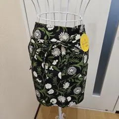 新品未使用腰丈Shilla 花柄エプロン 黒と緑