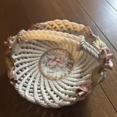 イタリア製　CAPODIMONTE カポディモンテ　薔薇バスケット