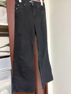H&M ワイドハイウエストデニムのサムネイル
