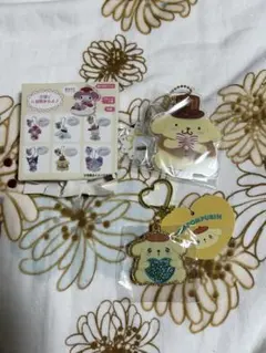 ◎サンリオ　シークレットアクスタティールーム＆アクキーアソートキュン　2個セット