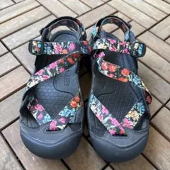 極美品！KEEN leur logette サンダル キーン ルールロジエット - メルカリ