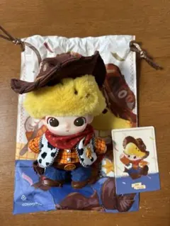 DIMOO WORLD × PIXAR シリーズ ぬいぐるみペンダント ウッディ - メルカリ