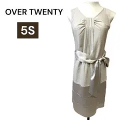 【美品】OVER TWENTY ノースリーブ ワンピース ベージュ 結婚式