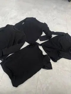 ユニクロ3枚 ＋1枚 ヒートテック 極暖 アンダーシャツ 4枚セット