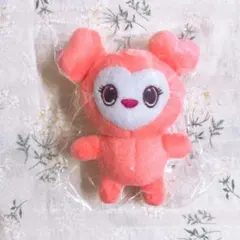 新品♡ TWICE ラブリー ぬいぐるみバッグチャーム PEACH 初期