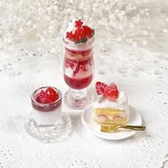 フェイクスイーツ いちごのパフェ ケーキ いちごのパンナコッタ ミニチュアフード