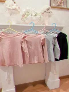 長袖カットソー 95.100♡2枚400円のサムネイル