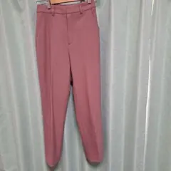 くすみピンク　パンツ