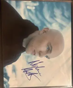 Item thumbnail for item da6f68c4-2360-43e7-9a10-cc613482106d