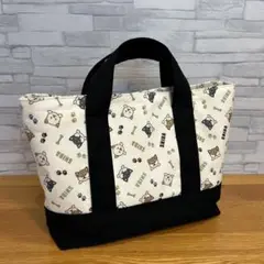 黒柴 白柴 柴犬柄 小さめトートバッグ（オフホワイト・マグネットホック付き）