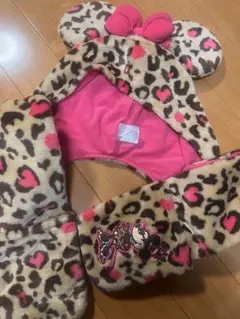 ディズニー　ミニーヒョウ柄マフラー