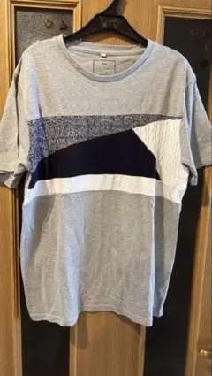 幾何学模様パネルデザインTシャツ