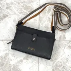 Guy Laroche 本革 ボックス ショルダーバッグ