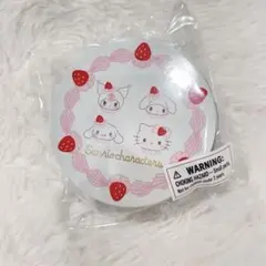 いちごホイップケーキデザインシリーズ　サンリオ　缶ケース＆シールセット