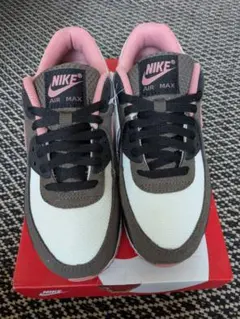 新品未使用Nike Air Max90 ホワイト/ブラウン/ピンク 24cm
