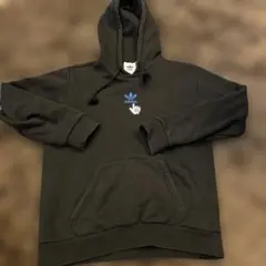 adidas 黒パーカー 東京デザイン メンズS