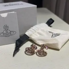 希少 ヴィヴィアンウエストウッド ピアス カボション 猫 オーブ カラー