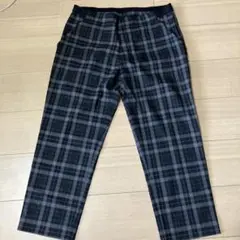 UNIQLOチェック柄カジュアルパンツ 黒とグレー　Ｌ