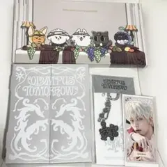 T.O.P直筆 】BIGBANG SEASON'S GREETING＋缶バッジ - メルカリ