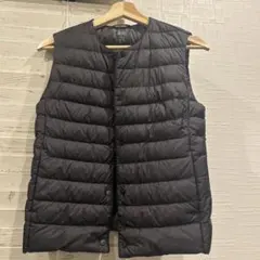 ウルトラライトダウン　ベスト　UNIQLO ノーカラー　襟なし