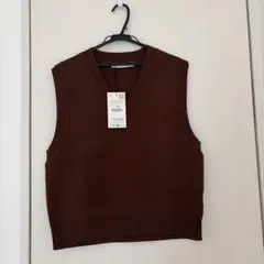 未使用　ZARAニットブラウンベスト