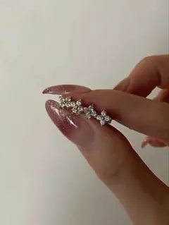 ダイヤモチーフ ピアス シルバーゴールド　ジルコニアのサムネイル