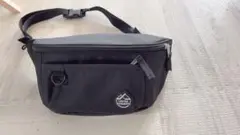 ボディバック　黒