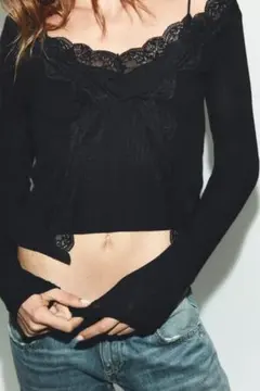 新品タグ付き ZARA リブトップス Sサイズ