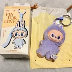 POPMART PIN FOR LOVE ラブブ　?