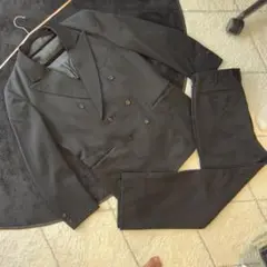 黒 ダブルブレスト ビジネススーツ