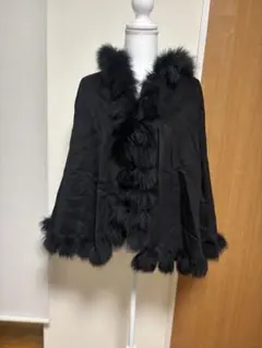 毛皮　ファーポンチョ　黒ケープ　フォックス　カシミヤ