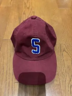 adidas 赤いキャップ Sの刺繍