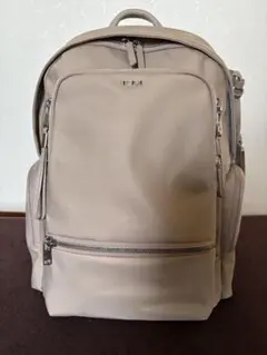 TUMI リュック バックパック ベージュのサムネイル